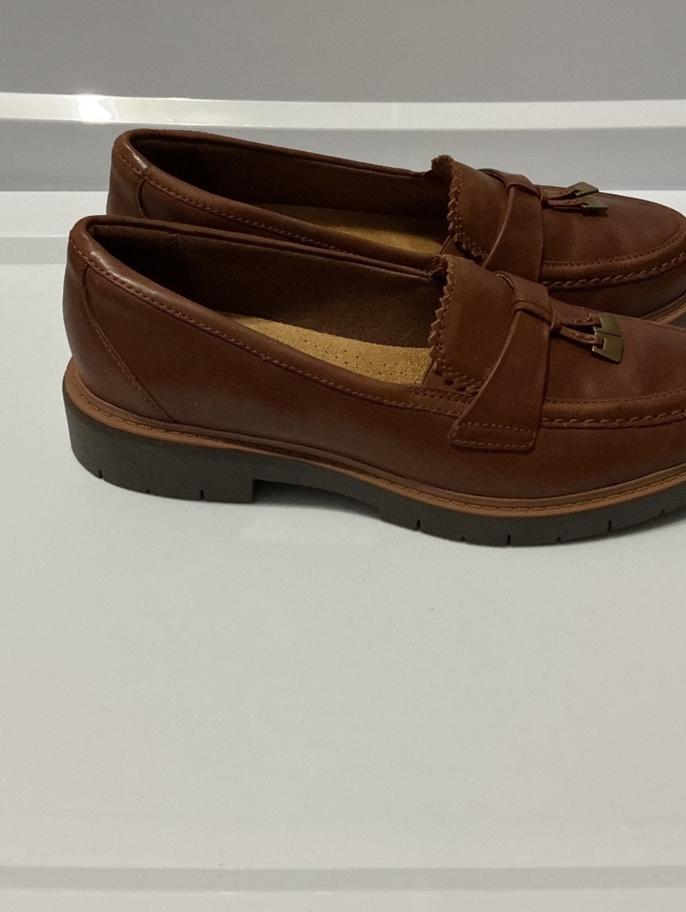 Clarks Westlynn Bella Tan Leather Loafers Size 7M